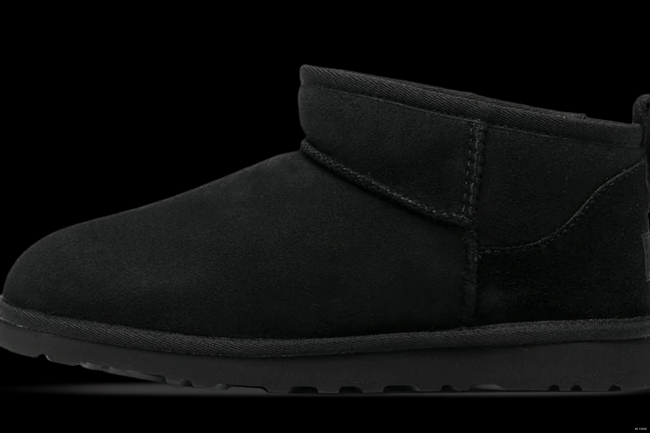 Ultra W Mini UGG Classic Black 0801